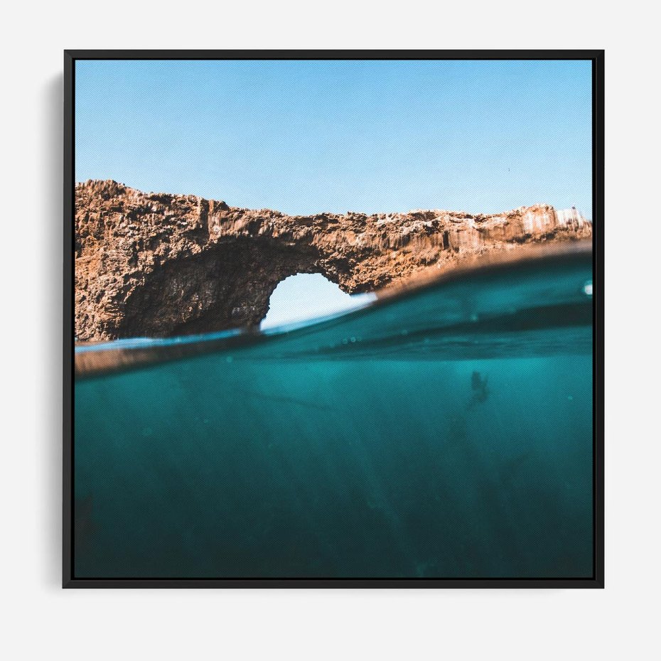 Obraz w ramie 50x50 - Tajemnicza Podwodna Kraina - fotografia, podwodna jaskinia - rama czarna