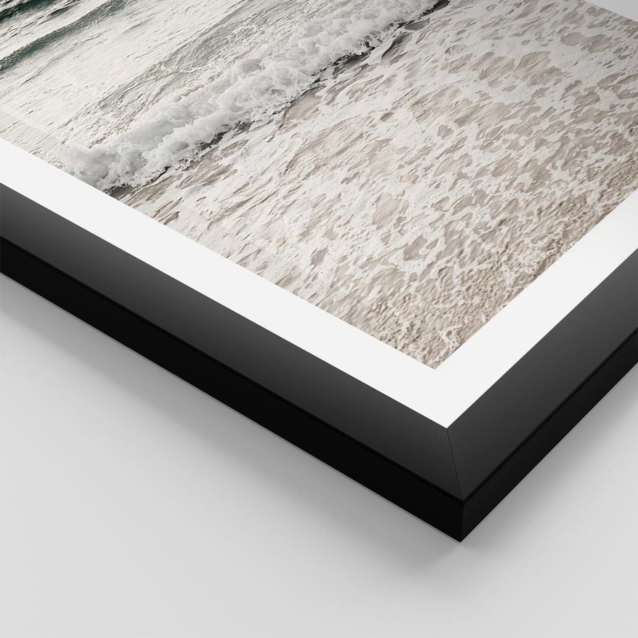 Plakat w ramie 40x50 - Szarość Morza - morze, fale - rama czarna