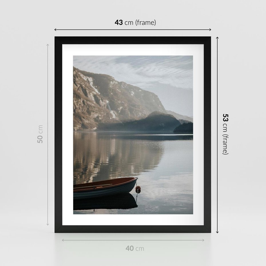 Plakat w ramie 40x50 - Refleksje Natury - morze, łódka - rama czarna