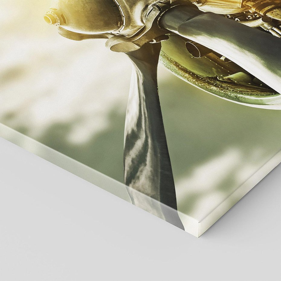 Obraz na płótnie 100x50 - Symbole wojskowych czasów - samolot, śmigło