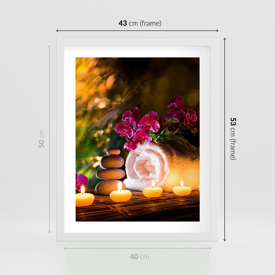 Plakat w ramie 40x50 - Relaksujące spa z płonącymi świecami - spa, świece - rama biała