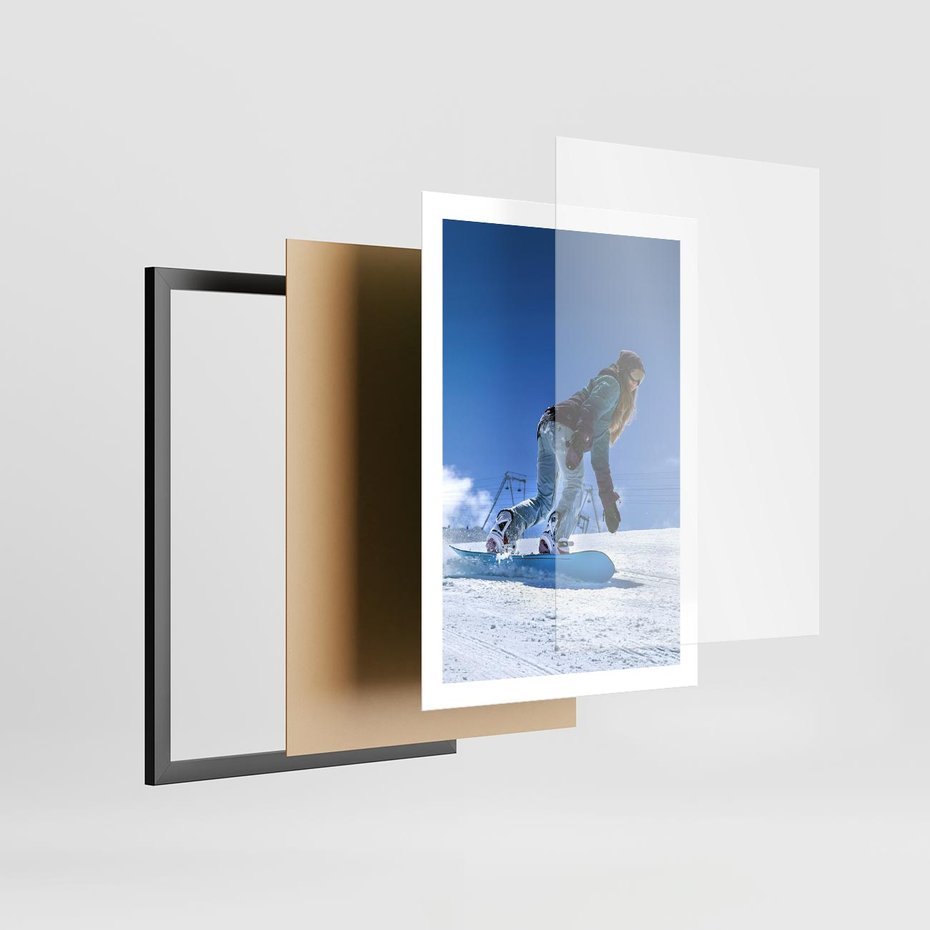 Plakat w ramie 50x70 - Snowboard na zimowych zboczach - snowboard, zima - rama czarna