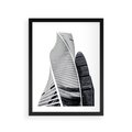 Plakat w ramie 30x40 - Wieżowce z Falistymi Kształtami - nowoczesne wieżowce, czarno biała fotografia - rama czarna