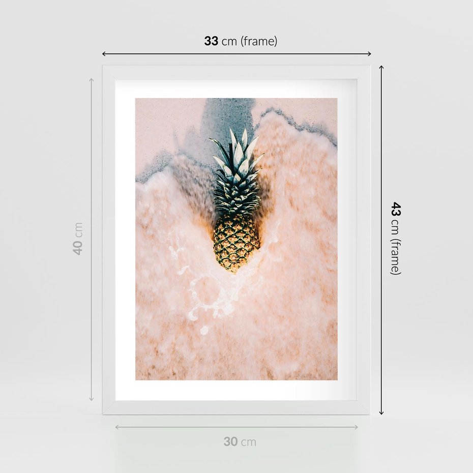 Plakat w ramie 30x40 - Egzotyczna Plaża - ananas, na plaży - rama biała