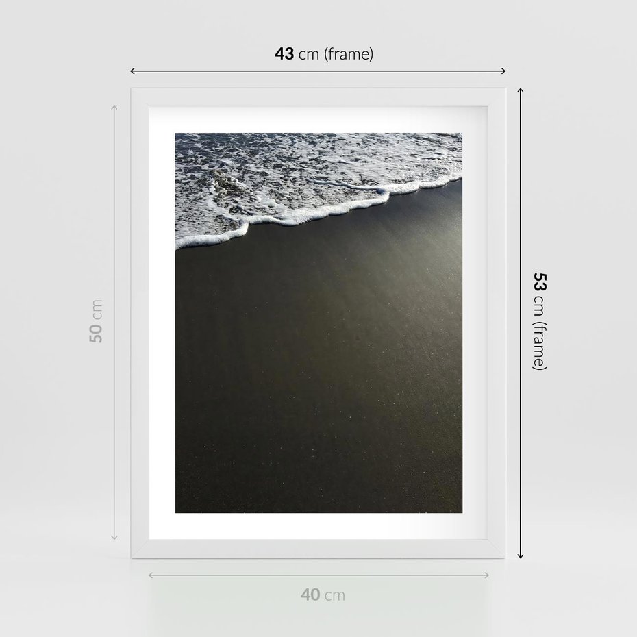Plakat w ramie 40x50 - Morskie Fale na Plaży - plaża, morskie fale omywają piasek - rama biała