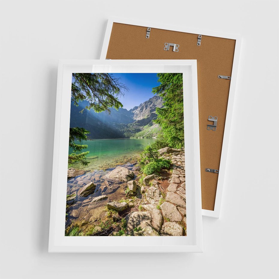 Plakat w ramie 50x70 - Mistyczna Przyroda - góry, jezioro - rama biała
