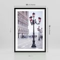Plakat w ramie 50x70 - Przemijający urok miasta - miasto, uliczka - rama czarna