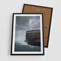Plakat w ramie 50x70 - Przyroda w Majestacie - fiordy, klify - rama czarna