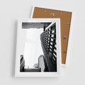 Plakat w ramie 50x70 - Monochromatyczna Sceneria Wieżowców - architektura, wieżowce - rama biała