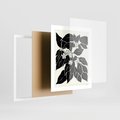 Plakat w ramie 40x50 - Ruchome szkicowe odbicia - czarno biała grafika, roślinność - rama biała