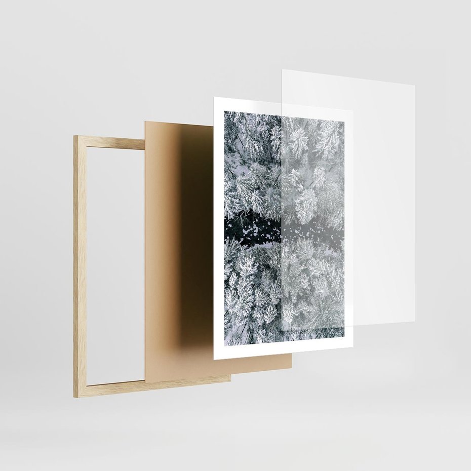 Plakat w ramie 50x70 - Zimowy Krajobraz z Góry - zdjęcie z góry, zaśnieżony las i zamarznięty strumyk - rama drewno