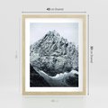 Plakat w ramie 40x50 - Surowość Gór - śnieg, zima w górach - rama drewno