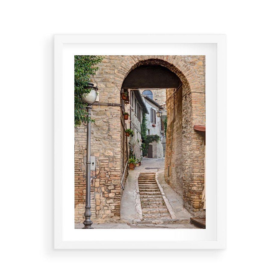 Plakat w ramie 40x50 - Klimatyczna Uliczka w Grecji - uliczka, Grecja - rama biała