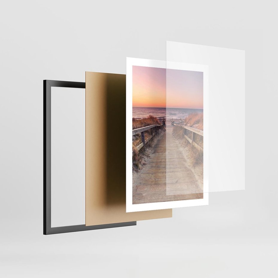 Plakat w ramie 50x70 - Spacer Wśród Przyboju - dróżka, morze - rama czarna