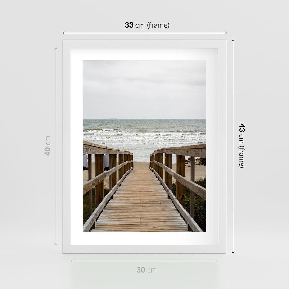 Plakat w ramie 30x40 - Morze i drewniany pomost - morze, pomost - rama biała