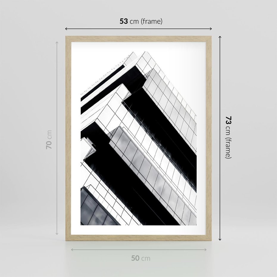 Plakat w ramie 50x70 - Nowoczesna Surowość: Wieżowiec na Czarno-Białej Grafice - architektura, wieżowiec - rama drewno