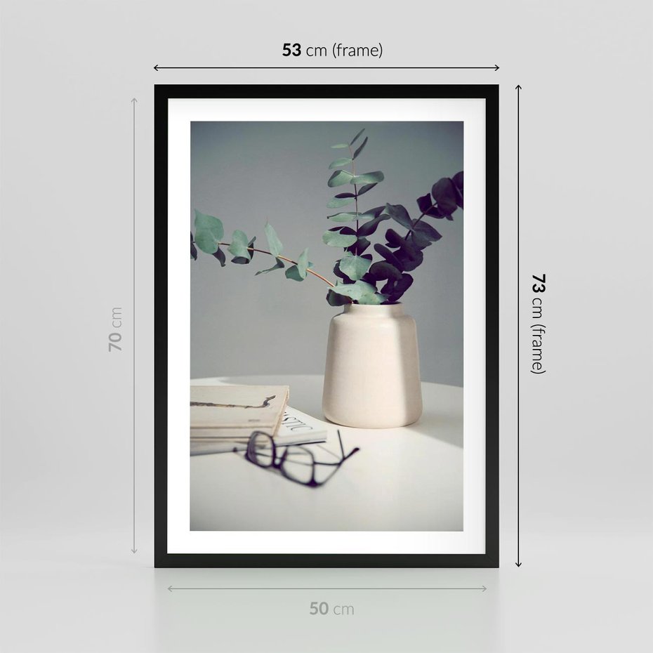 Plakat w ramie 50x70 - Eukaliptusowa Cisza - kompozycja, liście eukaliptusa w wazonie - rama czarna