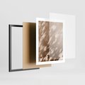 Plakat w ramie 40x50 - Abstrakcyjna Kompozycja: Cień na Ścianie - cień na ścianie, beżowe kolory - rama czarna
