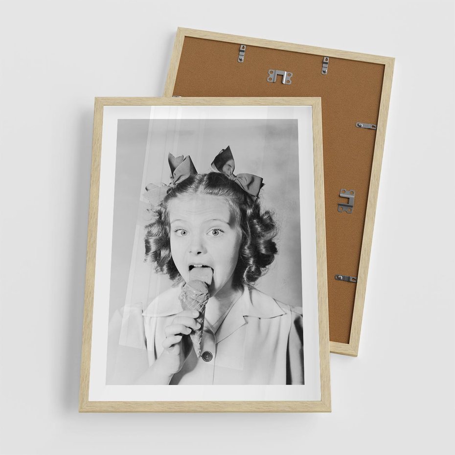 Plakat w ramie 50x70 - Pyszny Deser - retro zdjęcie, czarno białe - rama drewno