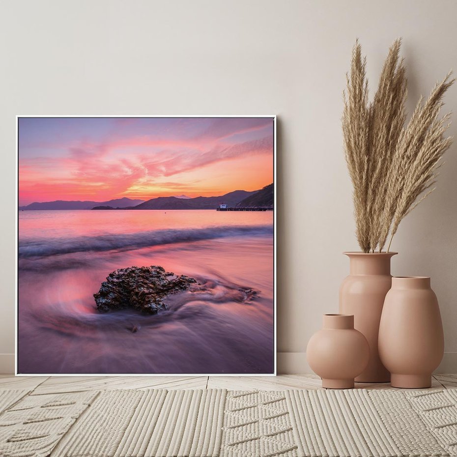 Obraz w ramie 80x80 - Zaklęty Zachód - magiczny zachód słońca, fioletowe - rama biała