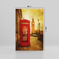 Obraz na płótnie 80x120 - Ikoniczna budka telefoniczna w Londynie - sepia, budka