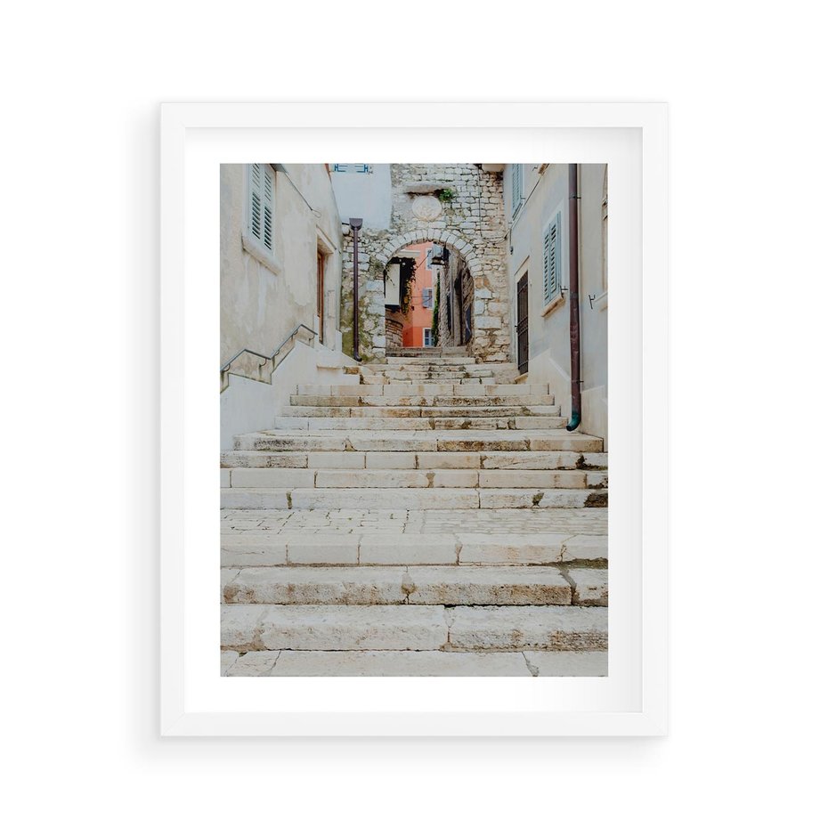 Plakat w ramie 40x50 - Schody we Włoskim Miasteczku - schody, śródziemnomorskie miasteczko - rama biała
