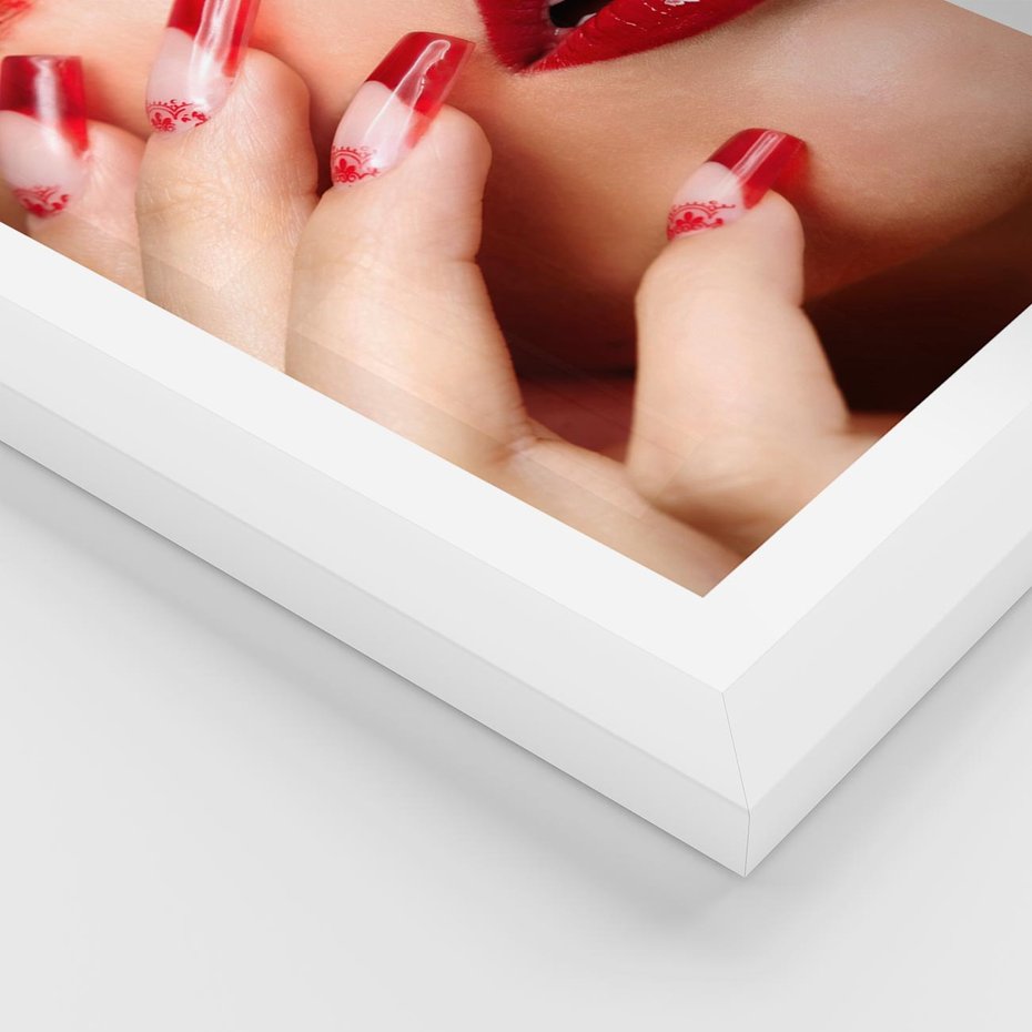 Plakat w ramie 40x50 - Piękno manicure: kolory i elegancja - paznokcie, manicure - rama biała