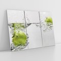 Obraz na płótnie 120x80 - Jabłka: Świeżość natury - jabłka, woda