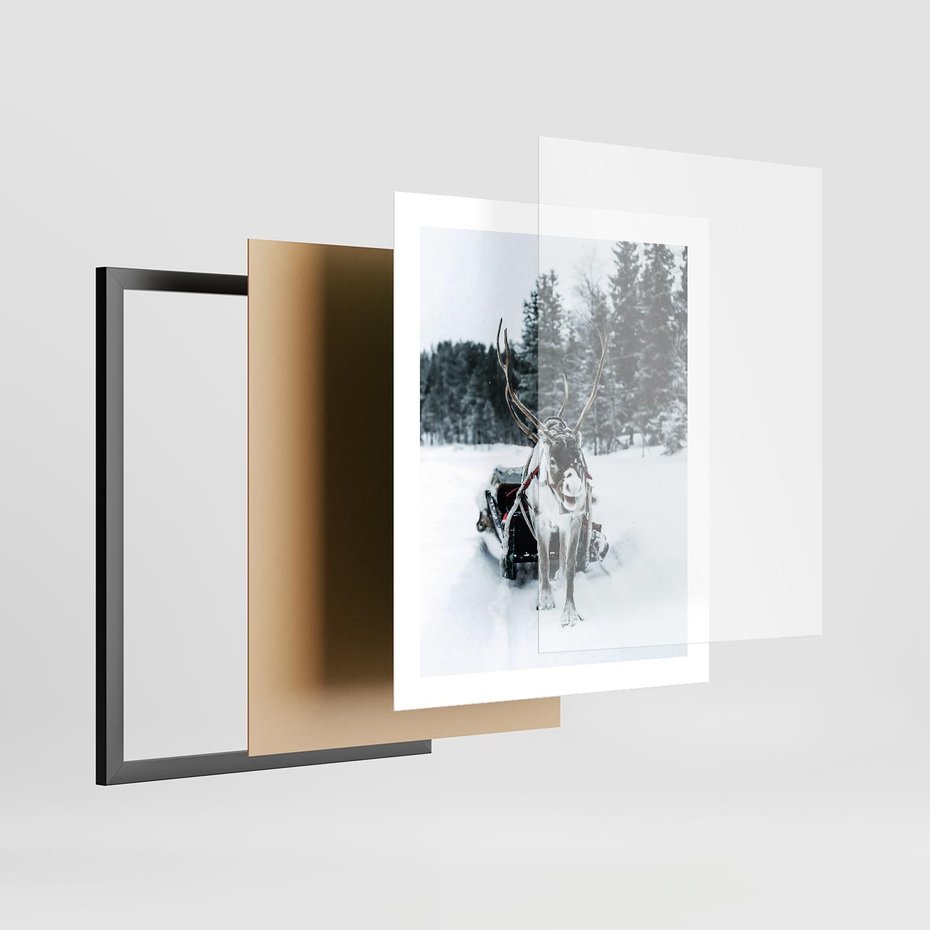 Plakat w ramie 40x50 - Świąteczna Przygoda - renifer, śnieg - rama czarna