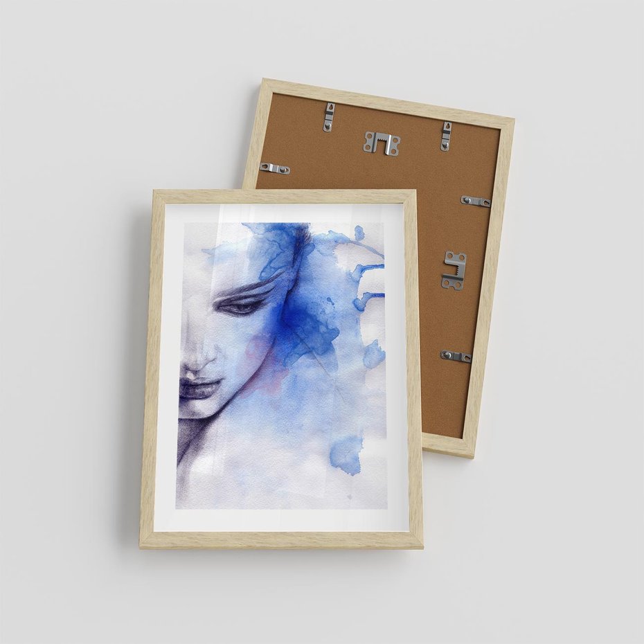 Plakat w ramie 30x40 - Graficzna magia kobiecej twarzy - grafika, kobieta - rama drewno