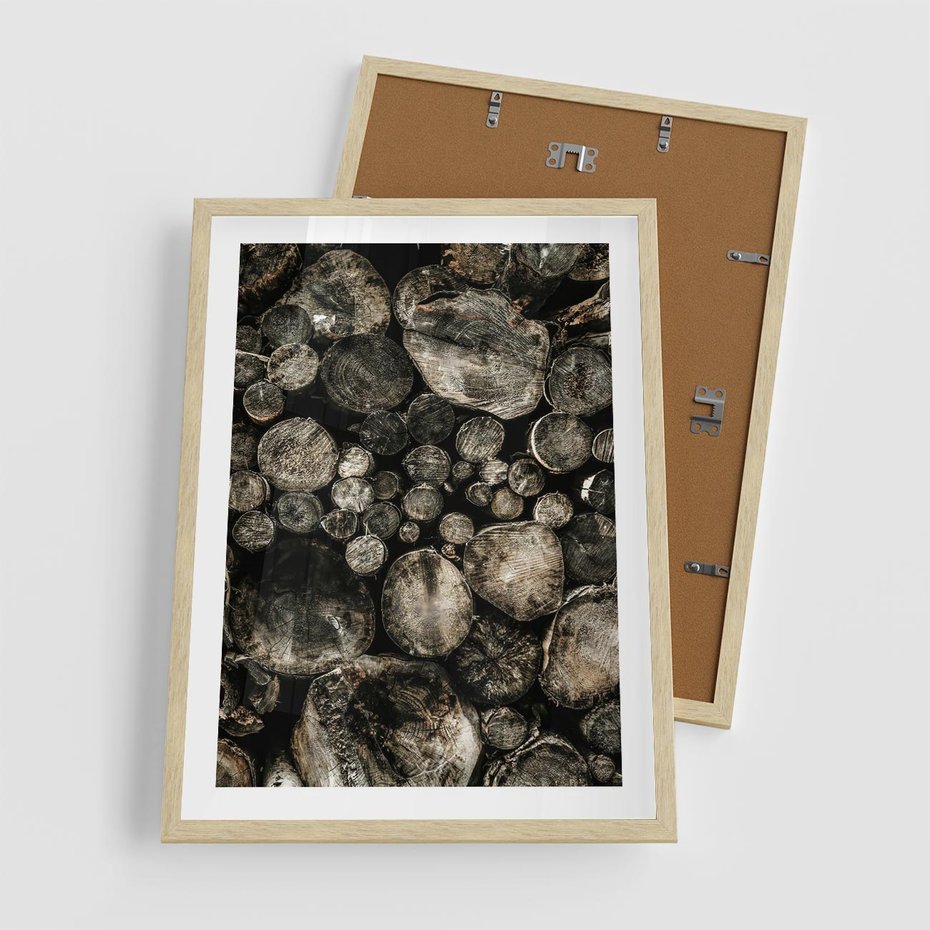 Plakat w ramie 50x70 - Stos Drewna - kłody drewna, pociete drweno - rama drewno
