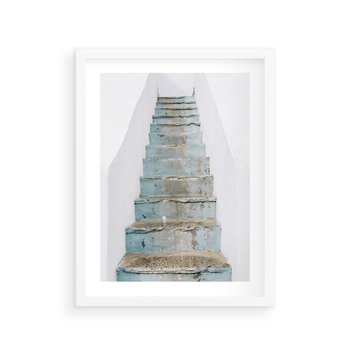 Plakat w ramie 50x70 - Niebieskie Schody Santorini - stare kamienne schody, niebieskie schody - rama biała