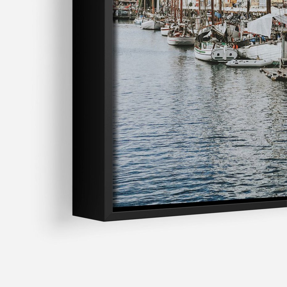 Obraz w ramie 70x100 - Wibracje Miejskiego Klimatu - Dania, Kopehaga - rama czarna