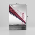 Obraz na płótnie 50x70 - Majestatyczny Most - czarno biała fotografia, czerwony stalowy most nad rzeką