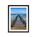 Plakat w ramie 30x40 - Falochron na brzegu morza - falochron, morze - rama czarna