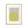 Plakat w ramie 30x40 - Ciepłe Przenikanie - geometria, żółte koło - rama drewno