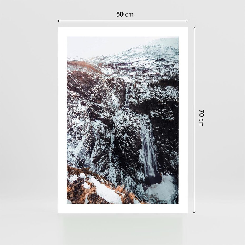 Plakat bez ramy 50x70 - Góry w Białym Uroku: Zimowa Sceneria - górski krajobraz, zima