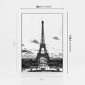 Obraz w ramie 80x120 - Wieża Eiffla - czarno białe zdjecie, wieża eiffla - rama biała