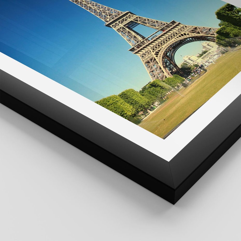 Plakat w ramie 30x40 - Ikoniczny symbol miasta - wieża, Eiffla - rama czarna