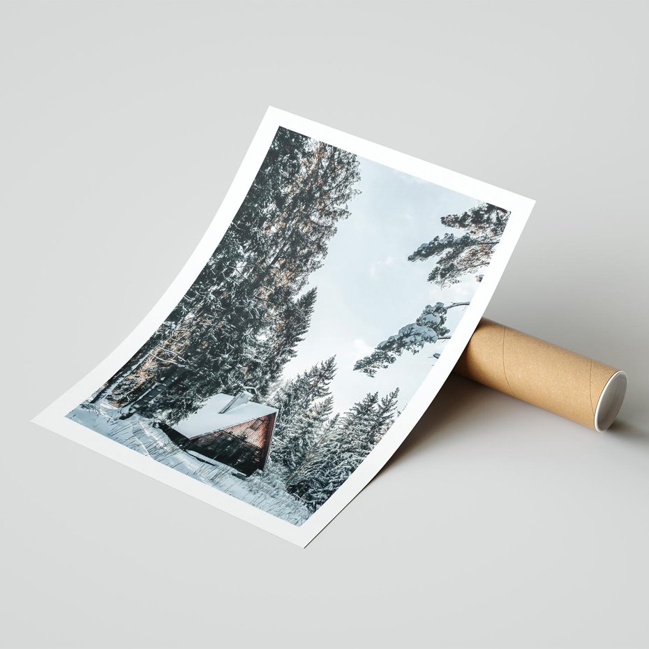 Plakat bez ramy 21x30 - Górska Uroda Zimą: Dom w Śniegu - domek w górach, zima