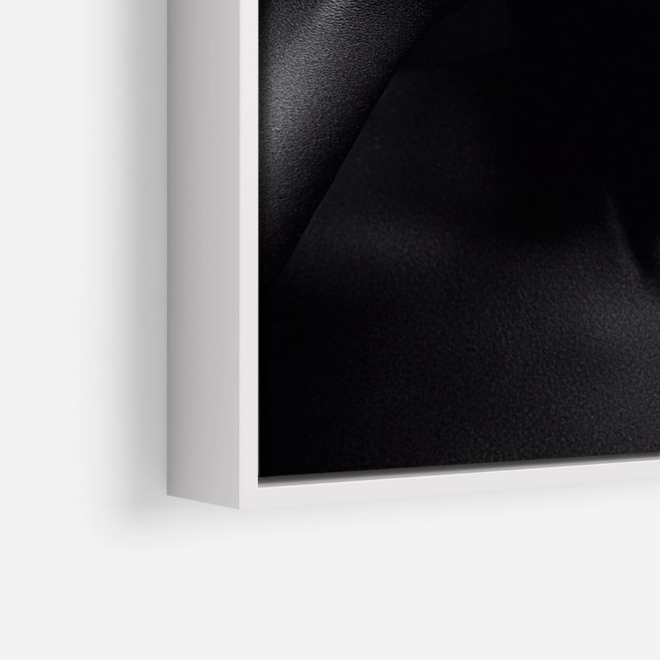 Obraz w ramie 70x100 - Złote Usta wyjątkowa subtelność - złote usta, złote palce - rama biała