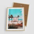 Plakat w ramie 50x70 - Plaża, Palmy i Spokój Miami - budka ratownika, plaża Miami - rama drewno