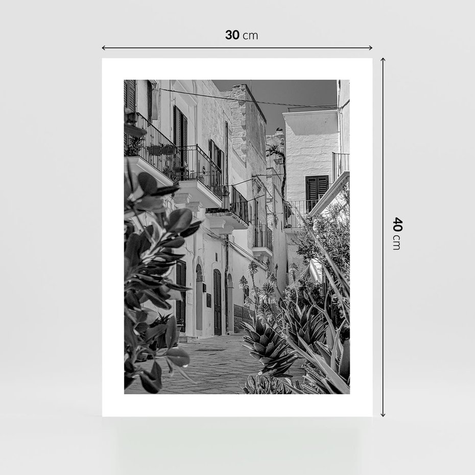 Plakat bez ramy 30x40 - Nadmorska Uliczka - czarno białe zdjecie, uliczka w nadmorskim mieście