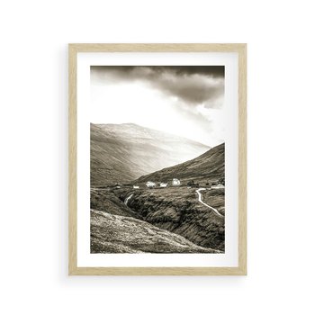 Plakat w ramie 30x40 - Domki w Górach - czarno biała fotografia, górski pejzaż - rama drewno