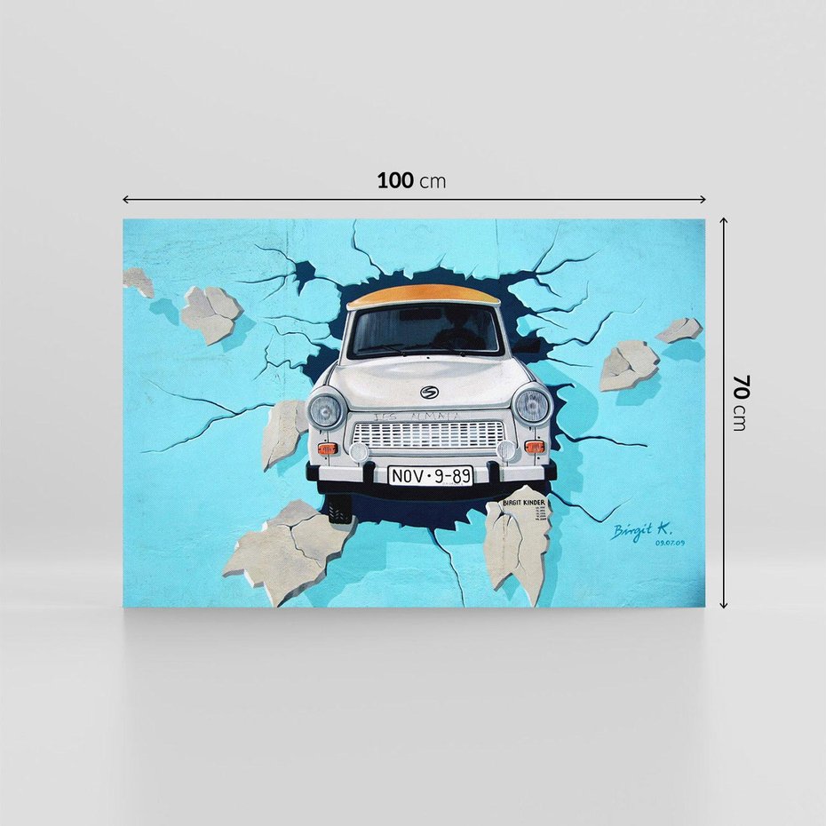 Obraz na płótnie 100x70 - Graffiti wśród gór artystyczne spojrzenie - samochód, graffiti