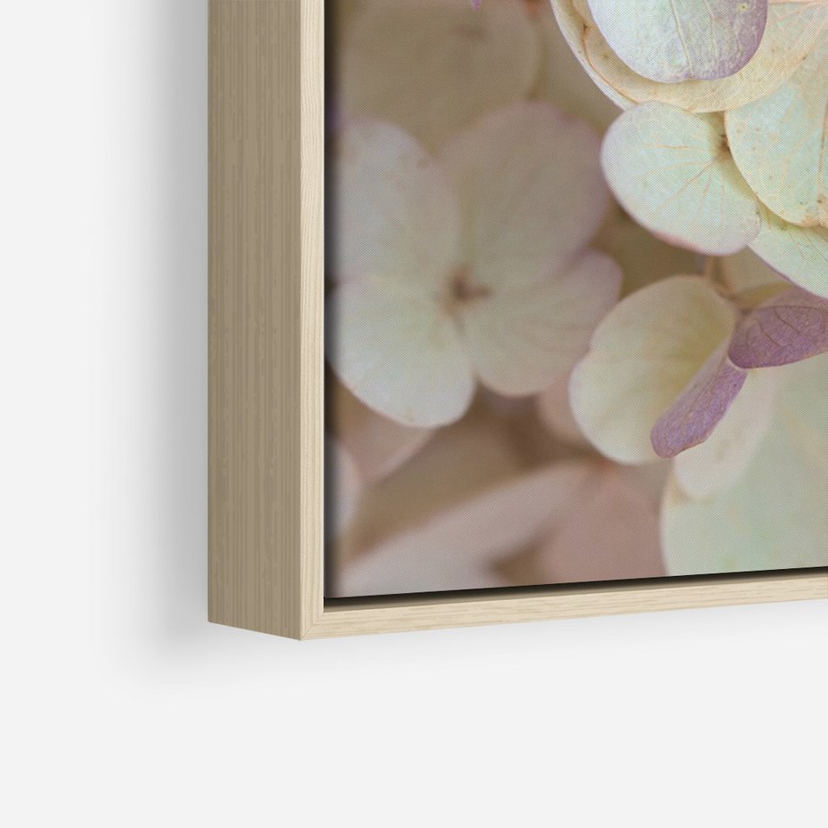 Obraz w ramie 80x120 - Kwiatowy taniec - kwiaty, hortensje - rama drewno