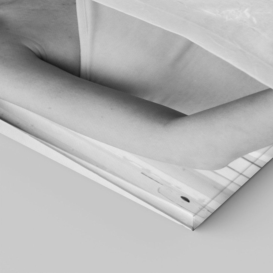 Obraz na płótnie 70x100 - Za Firanką - czarno białe zdjecie, piękny portret eterycznej kobiety