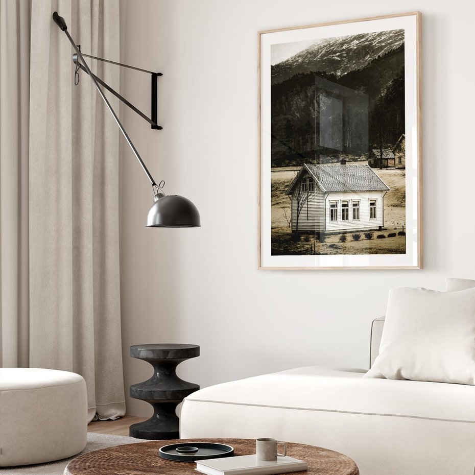 Plakat w ramie 30x40 - Ciepło i Urok Górskiego Domku - domek w górach, sepia - rama drewno