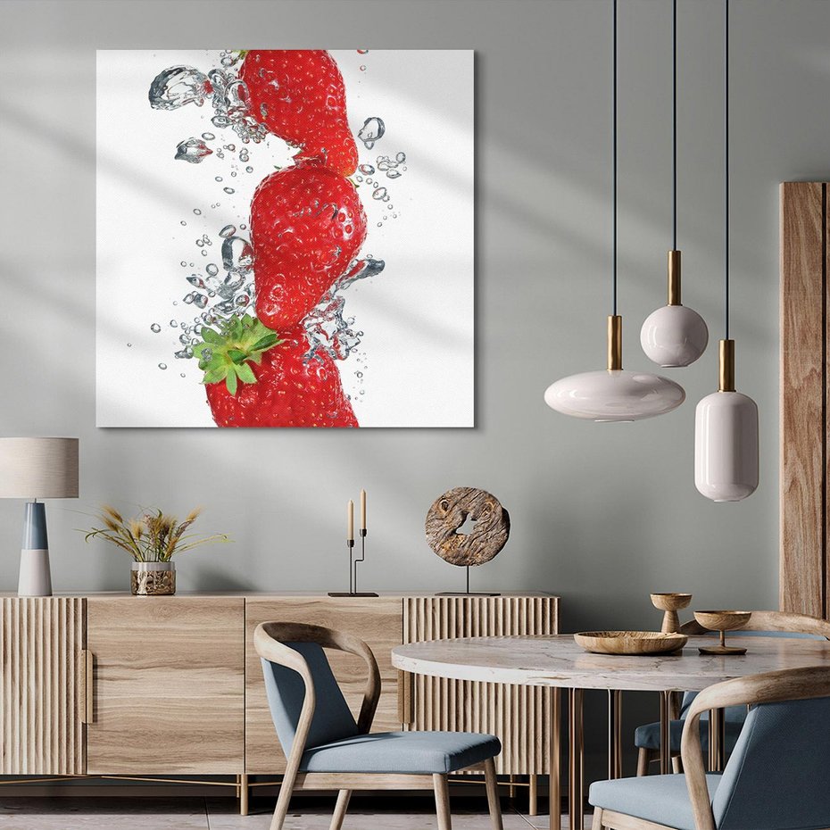 Obraz na płótnie 30x30 - Aromatyczne truskawki w pełnym rozkwicie - truskawki, owoce