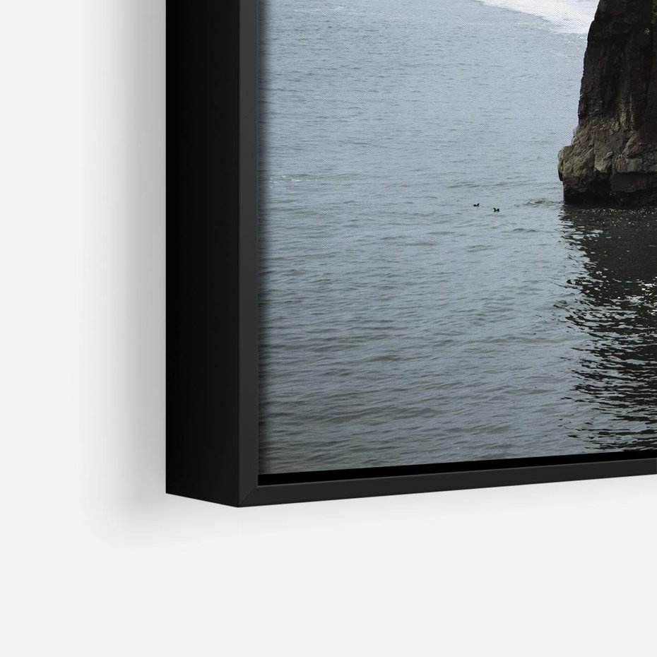 Obraz w ramie 50x50 - Mistyczna Aura - morze, mgła - rama czarna